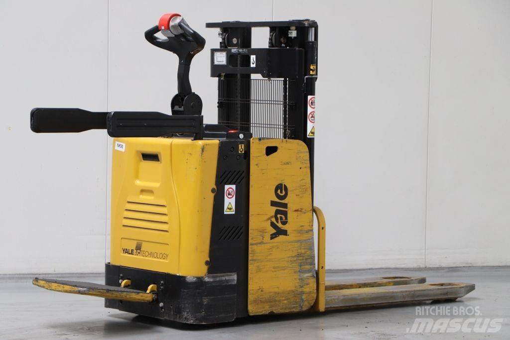 Hyster MP20XD معدات التكديس الجوالة