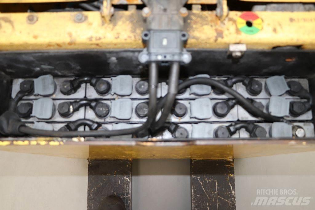 Hyster P1.8 معدات الرفع منخفض المستوى