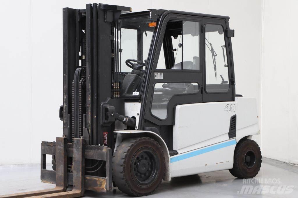 Hyundai 40B-9 شاحنات ذات رافعات شوكية تعمل بالكهرباء