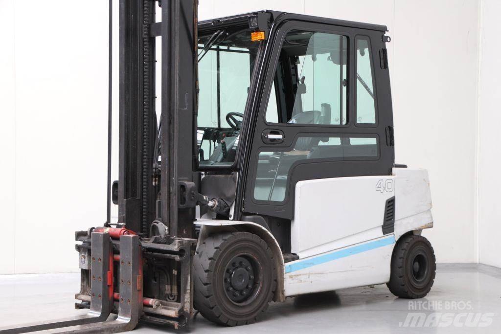 Hyundai 40B-9 شاحنات ذات رافعات شوكية تعمل بالكهرباء