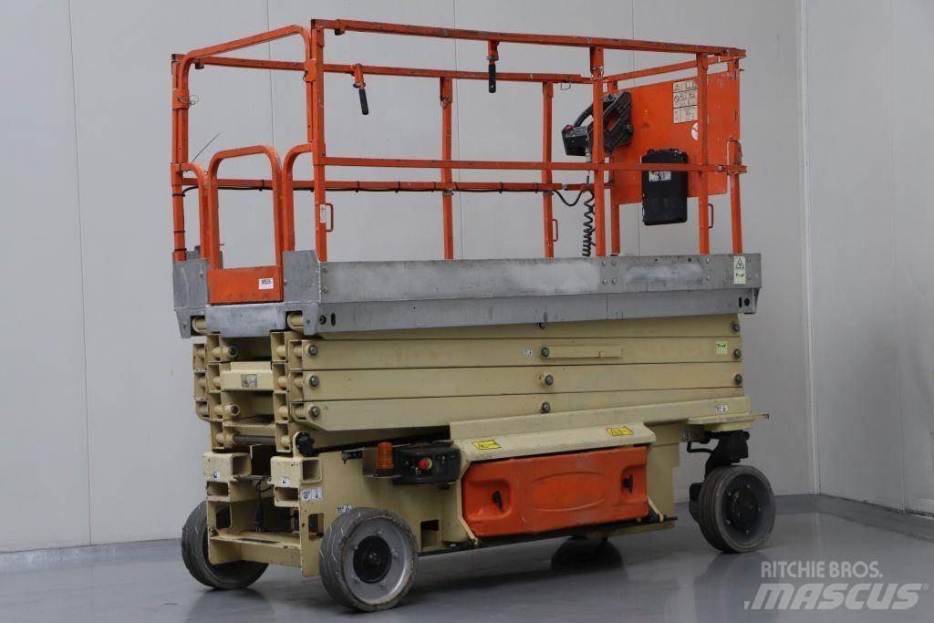 JLG 3246 ES رافعات مقصية الشكل