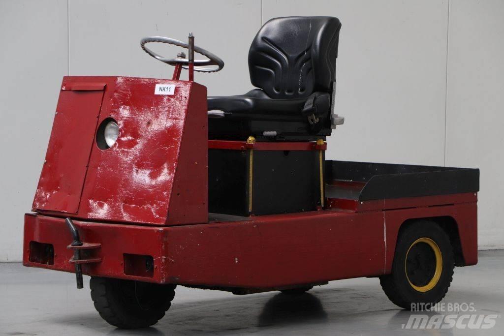 Lansing TOER 4.2 شاحنة قاطرة