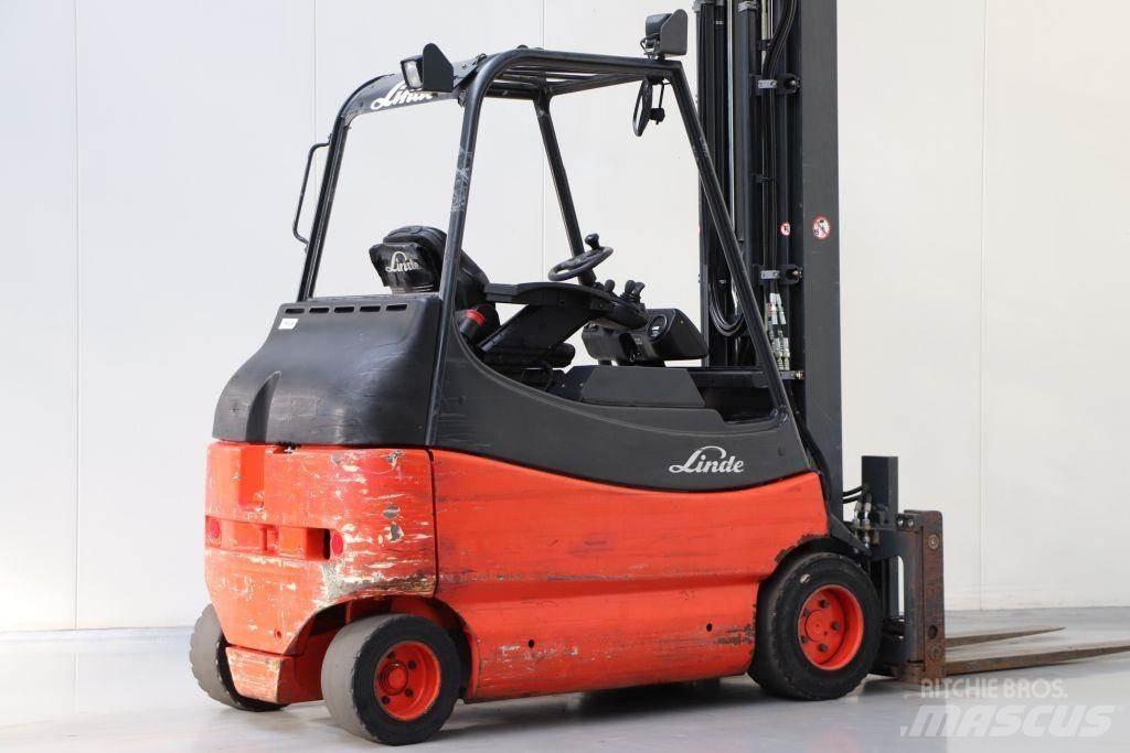 Linde E30-02/600 شاحنات ذات رافعات شوكية تعمل بالكهرباء