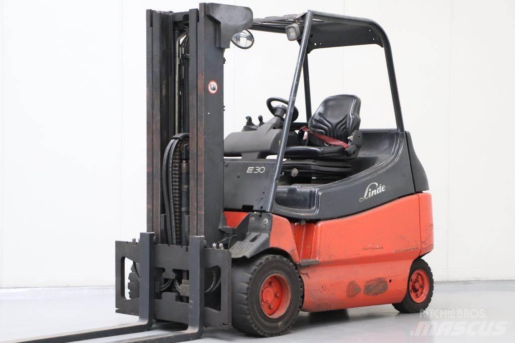 Linde E30/600-02 شاحنات ذات رافعات شوكية تعمل بالكهرباء