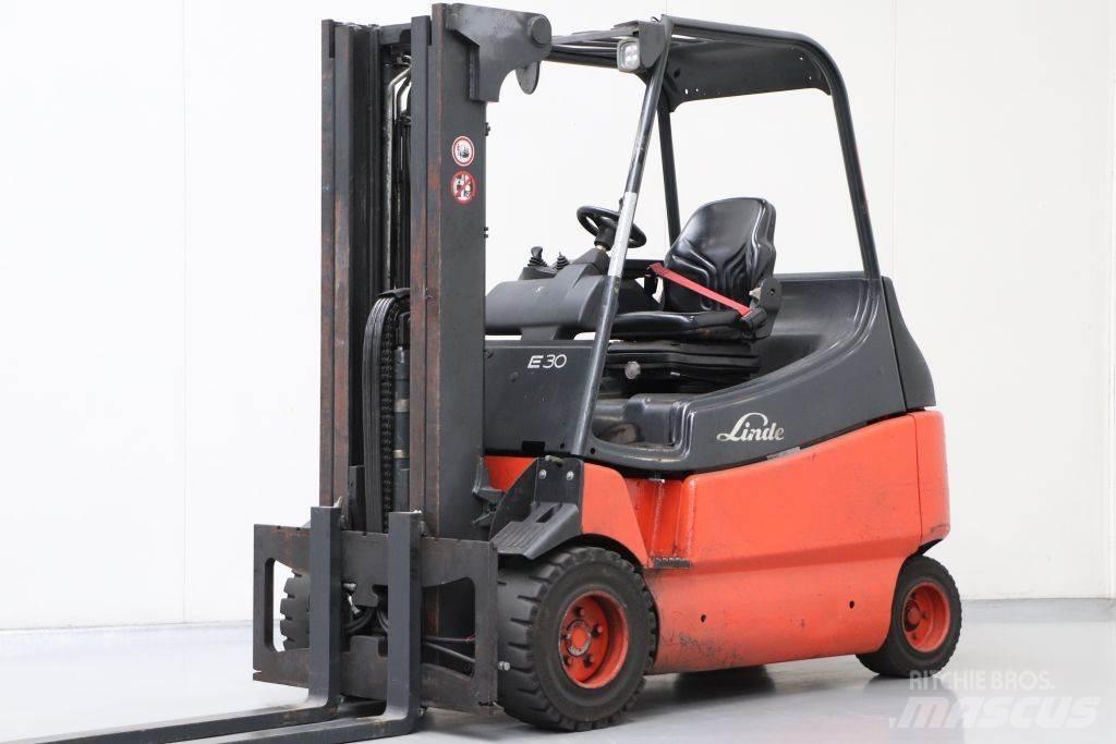 Linde E30/600-02 شاحنات ذات رافعات شوكية تعمل بالكهرباء