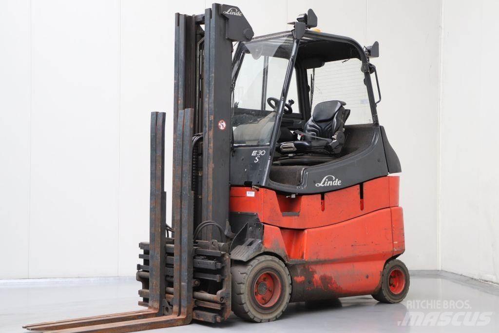 Linde E30S-03/600 شاحنات ذات رافعات شوكية تعمل بالكهرباء