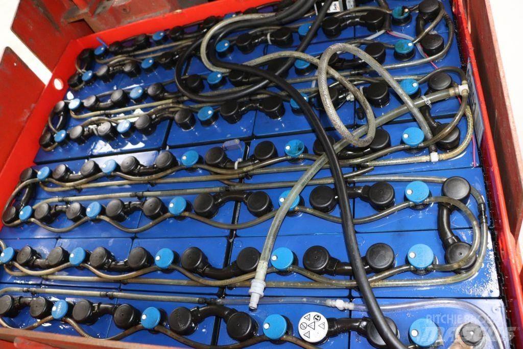 Linde E30S-03/600 شاحنات ذات رافعات شوكية تعمل بالكهرباء