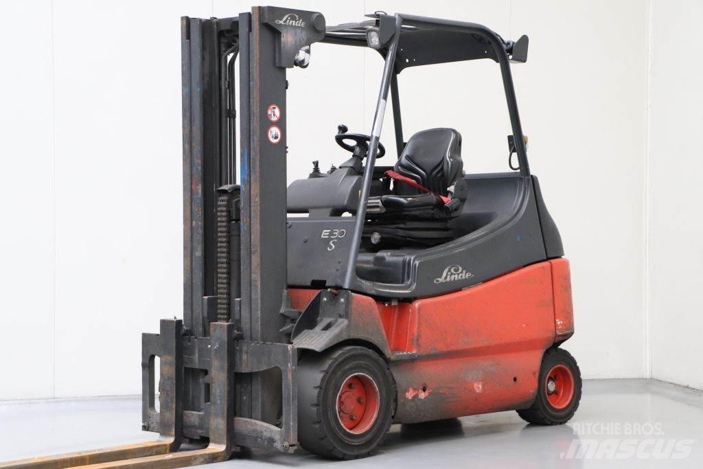 Linde E30S-03/600 شاحنات ذات رافعات شوكية تعمل بالكهرباء
