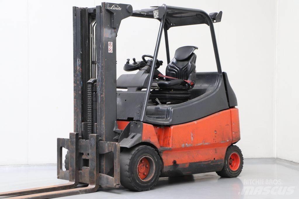 Linde E30S-03/600 شاحنات ذات رافعات شوكية تعمل بالكهرباء