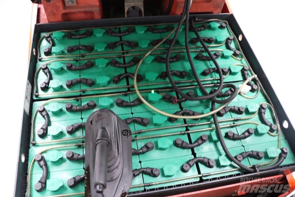 Linde E30S-03/600 شاحنات ذات رافعات شوكية تعمل بالكهرباء