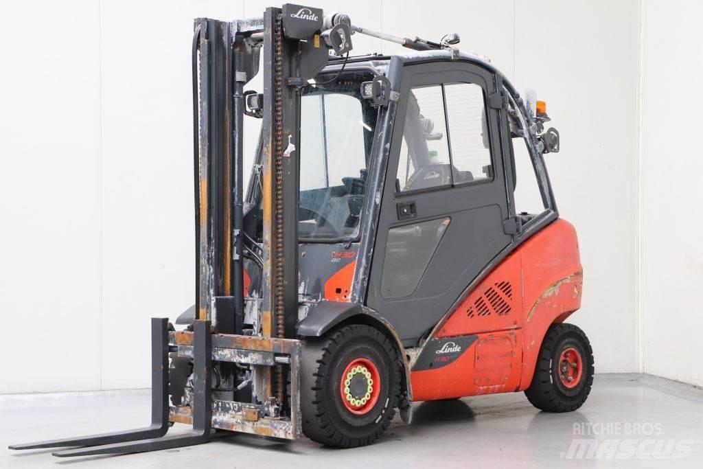 Linde H30D-02 شاحنات الديزل