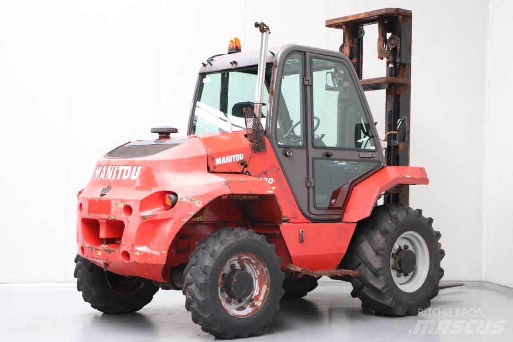 Manitou M30-4 شاحنات الطرق الوعرة