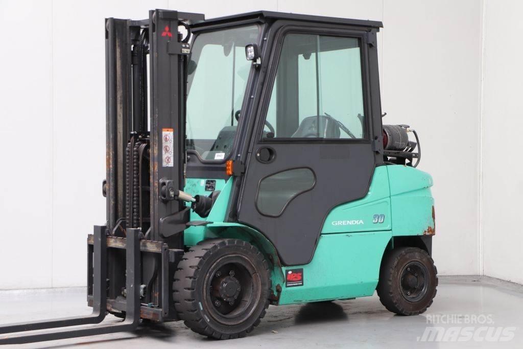 Mitsubishi FG30NT شاحنات LPG