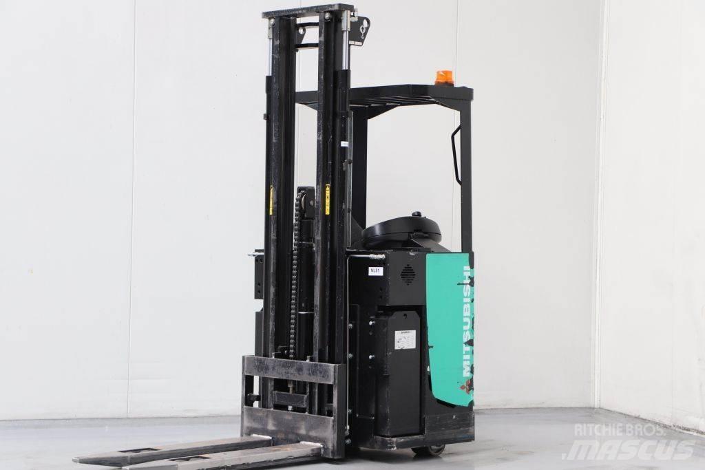 Mitsubishi SBS15N شاحنات مناولة ذاتية الدفع