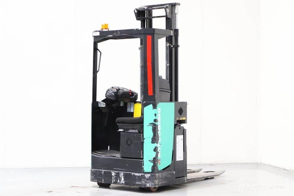 Mitsubishi SBS15N شاحنات مناولة ذاتية الدفع