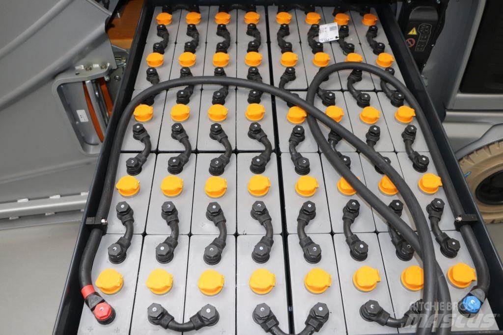Still RX60-25 شاحنات ذات رافعات شوكية تعمل بالكهرباء