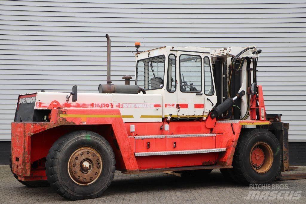 Svetruck 25-120-42 شاحنات الديزل