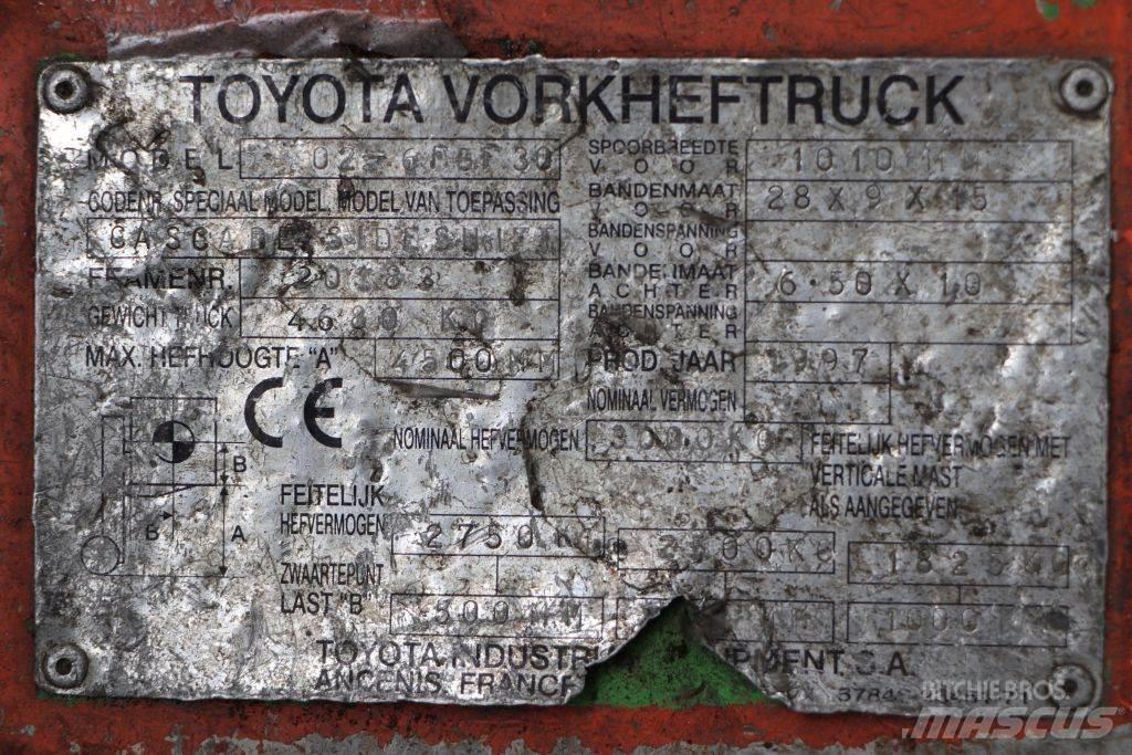 Toyota 02-6FGF30 شاحنات LPG