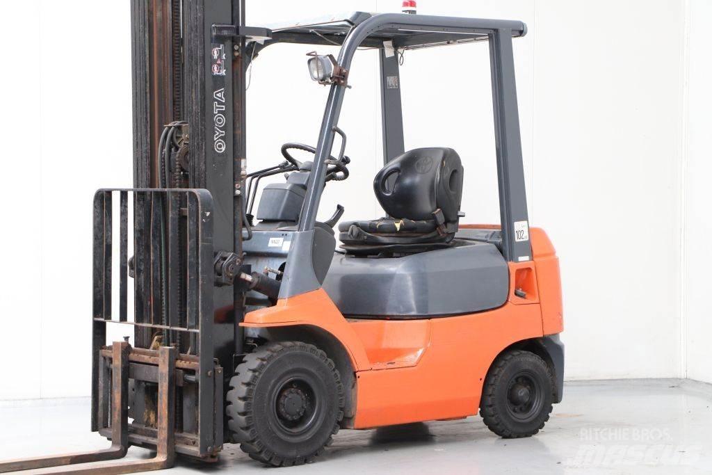 Toyota 02-7FDF18 شاحنات الديزل