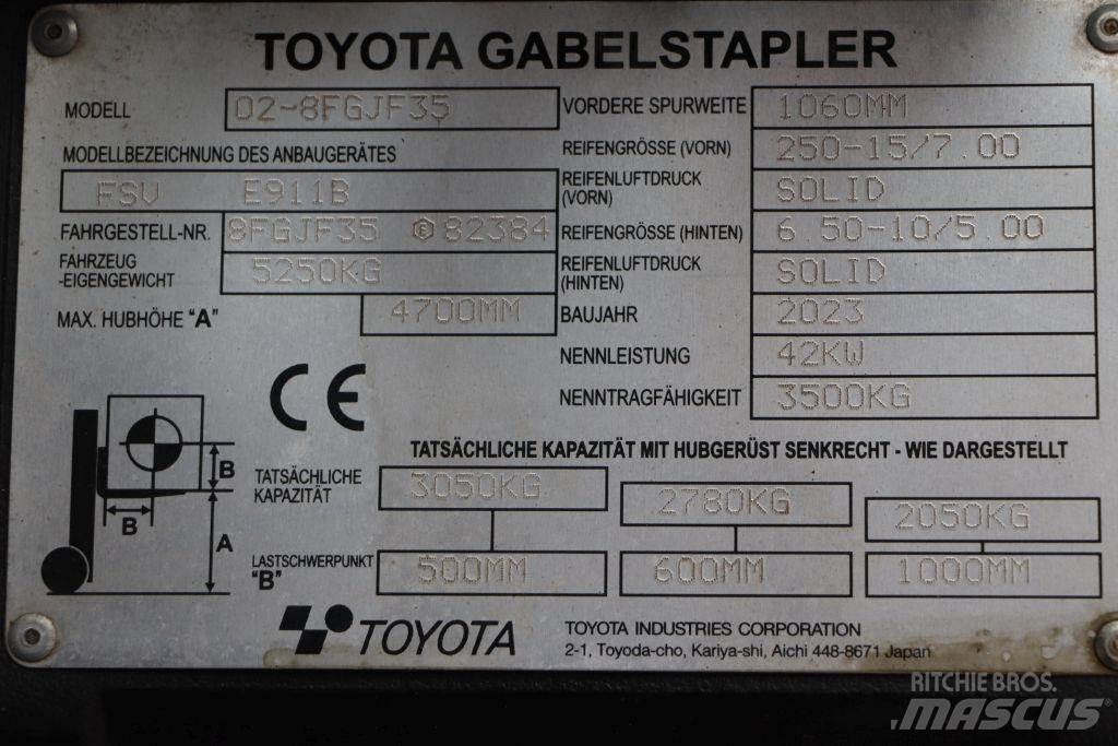 Toyota 02-8FGJF35 شاحنات LPG