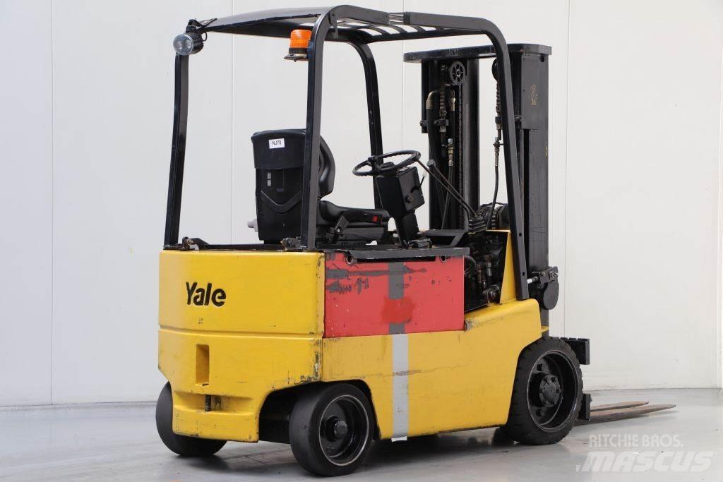 Yale ERC050AG شاحنات ذات رافعات شوكية تعمل بالكهرباء