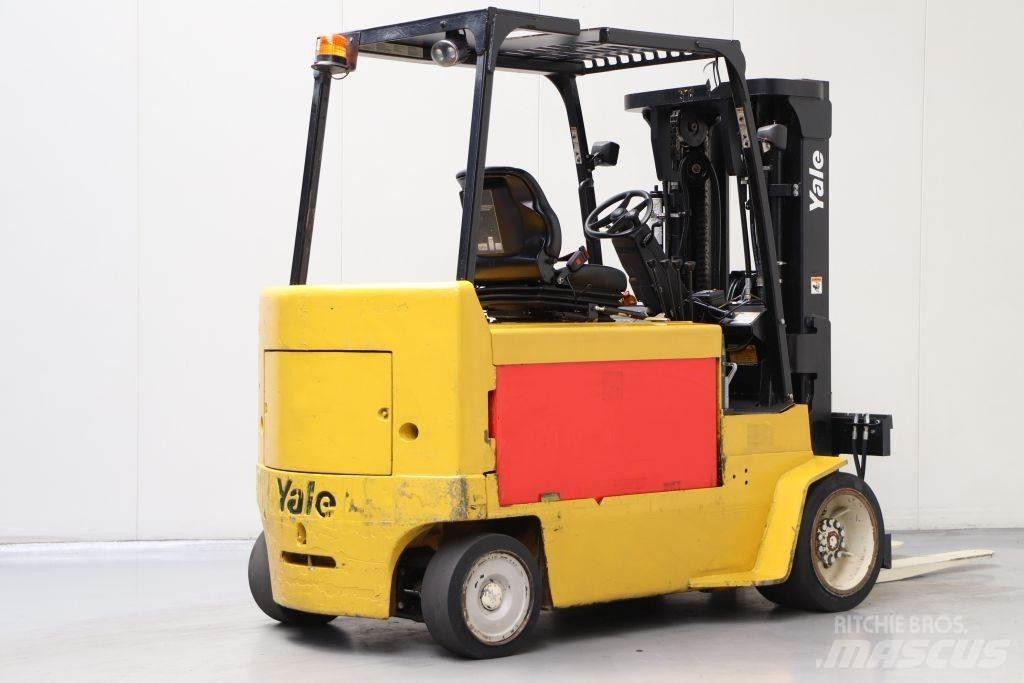 Yale ERC45HG شاحنات ذات رافعات شوكية تعمل بالكهرباء