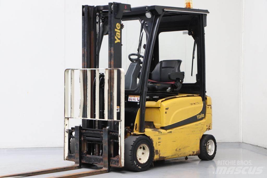 Yale ERP18VF شاحنات ذات رافعات شوكية تعمل بالكهرباء