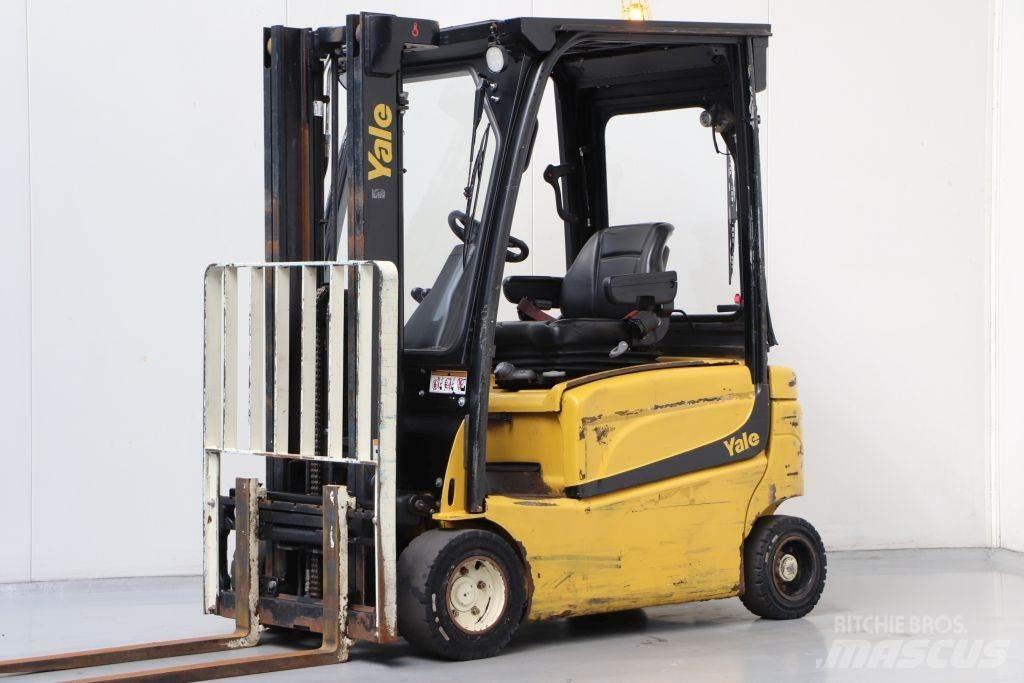 Yale ERP18VF شاحنات ذات رافعات شوكية تعمل بالكهرباء
