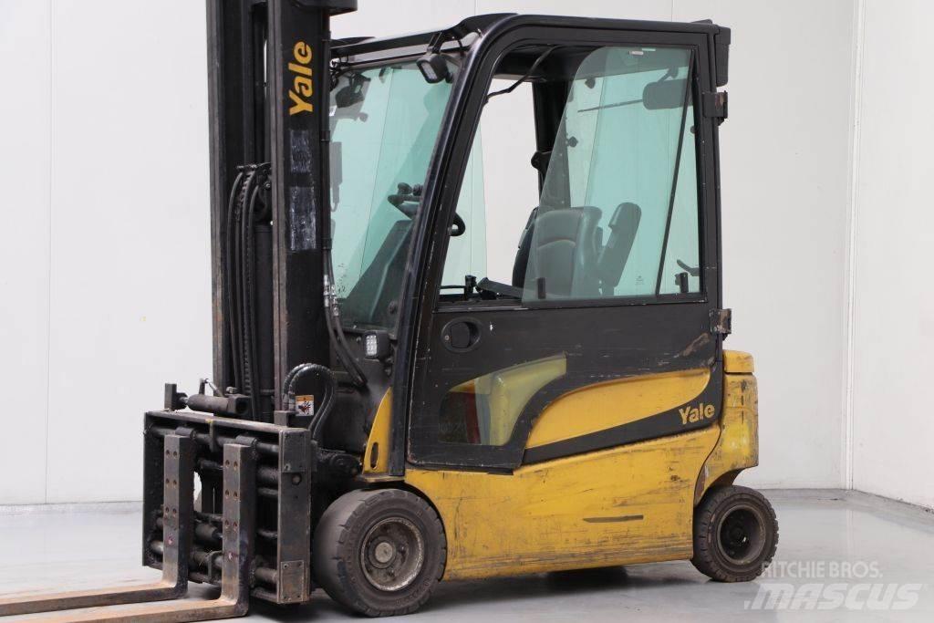 Yale ERP20VF شاحنات ذات رافعات شوكية تعمل بالكهرباء