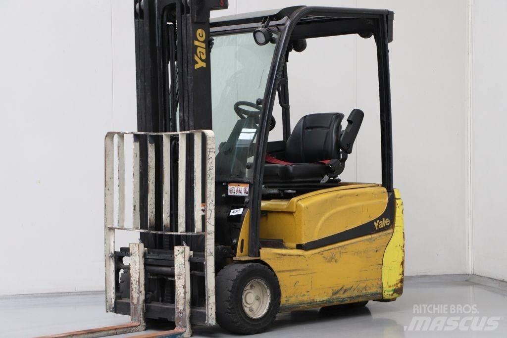 Yale ERP20VT شاحنات ذات رافعات شوكية تعمل بالكهرباء