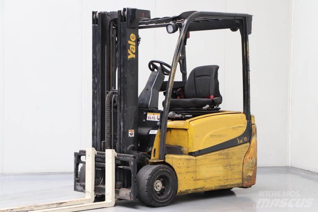 Yale ERP20VT شاحنات ذات رافعات شوكية تعمل بالكهرباء