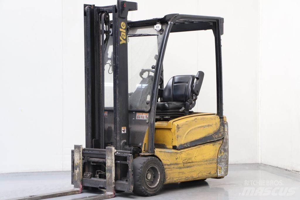 Yale ERP20VT شاحنات ذات رافعات شوكية تعمل بالكهرباء