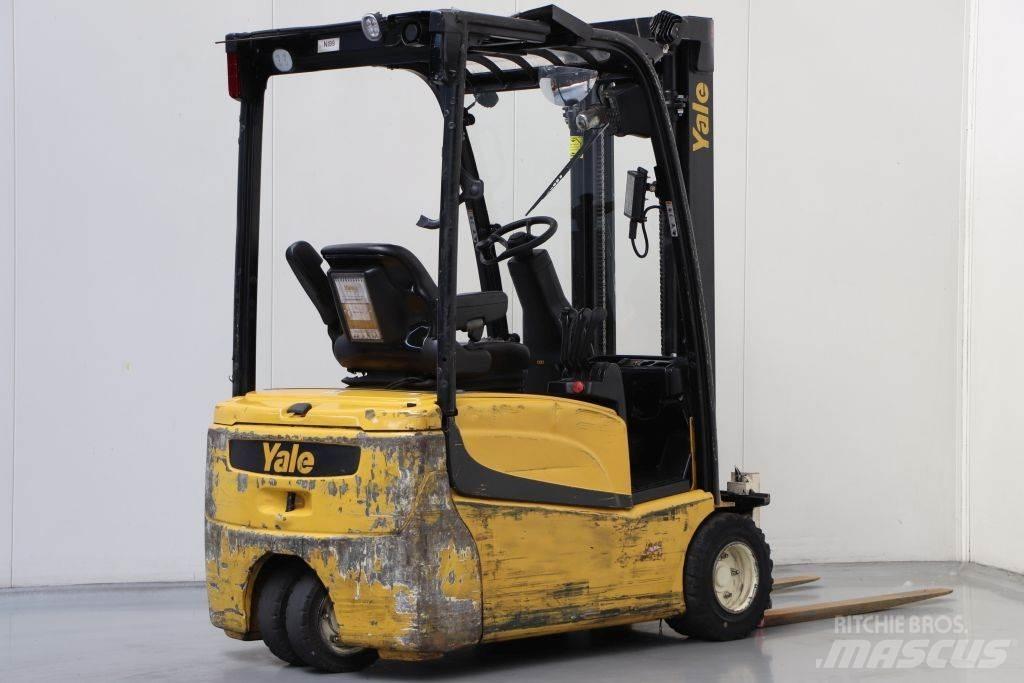 Yale ERP20VT شاحنات ذات رافعات شوكية تعمل بالكهرباء