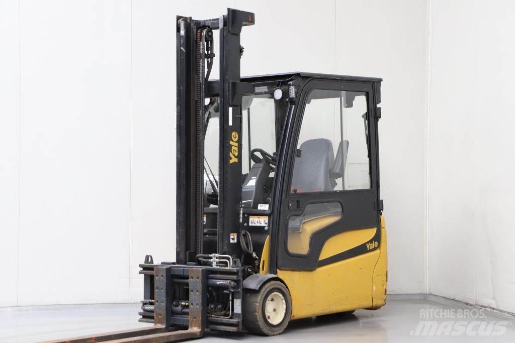 Yale ERP20VT شاحنات ذات رافعات شوكية تعمل بالكهرباء