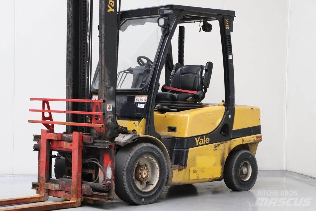 Yale GDP35VX شاحنات الديزل