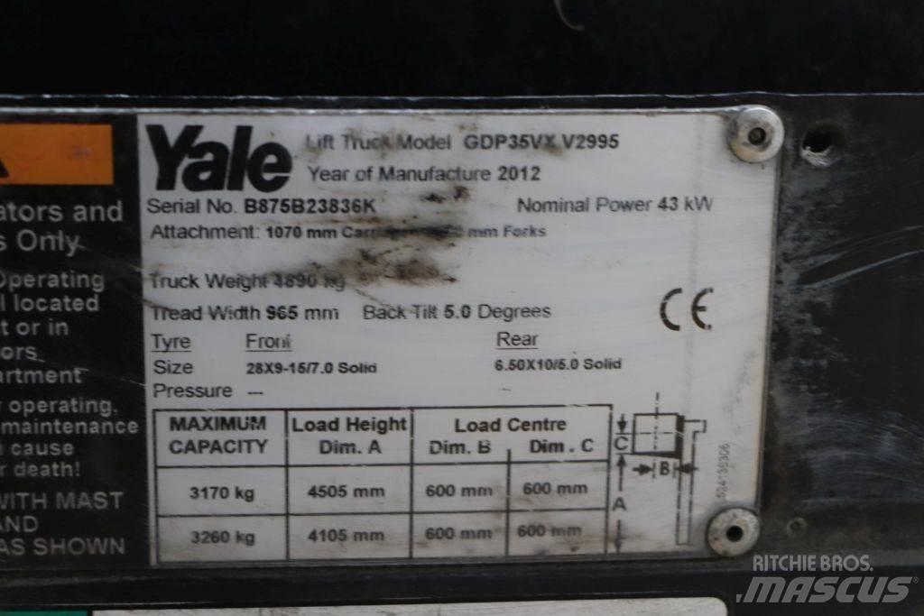 Yale GDP35VX شاحنات الديزل