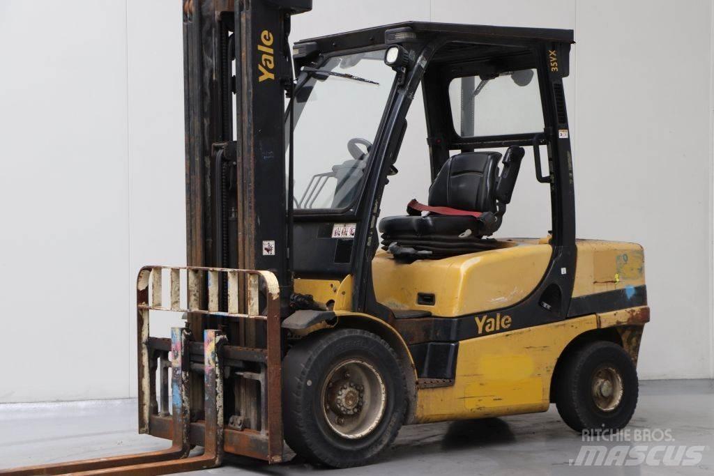 Yale GDP35VX شاحنات الديزل