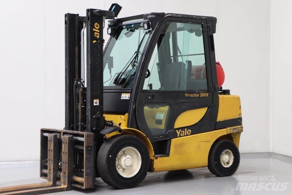 Yale GLP30VX شاحنات LPG
