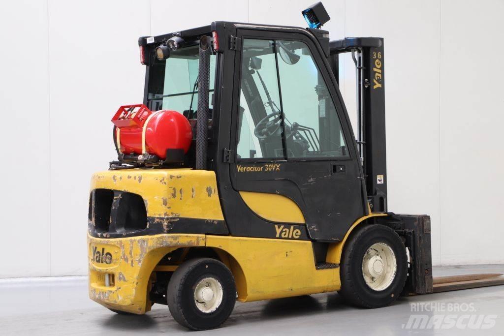 Yale GLP30VX شاحنات LPG