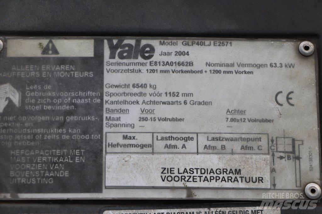 Yale GLP40LJ شاحنات LPG