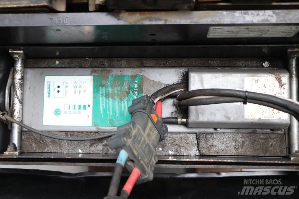 Yale MP16 معدات الرفع منخفض المستوى