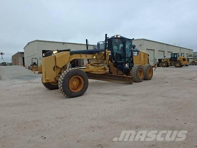 CAT 140 M 3 معدات تمهيد الطرق