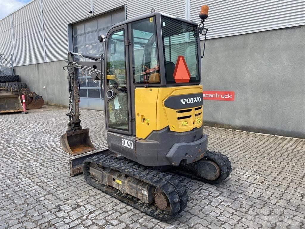 Volvo ECR25 حفارات بعجل
