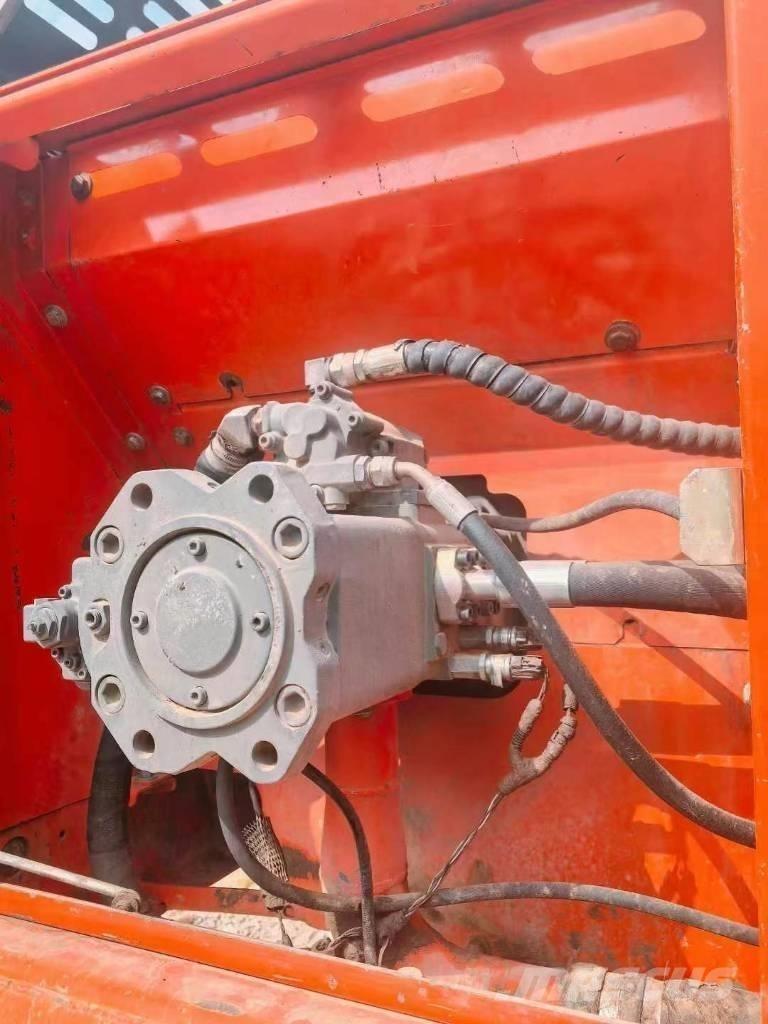 Doosan DX 260 حفارات زحافة