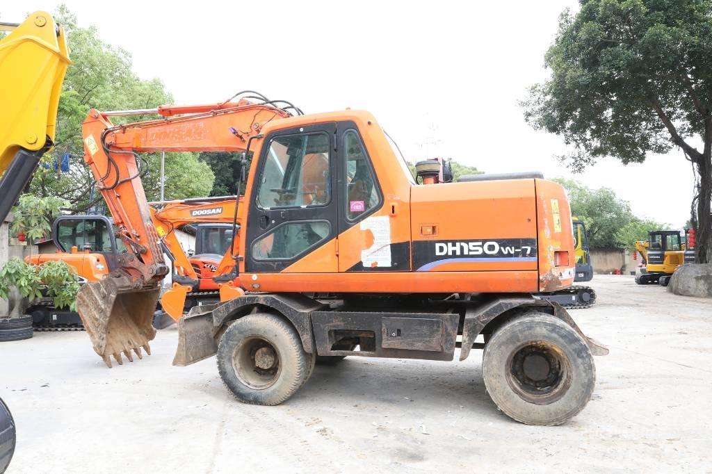 Doosan DH 150 W-7 حفارات بعجل
