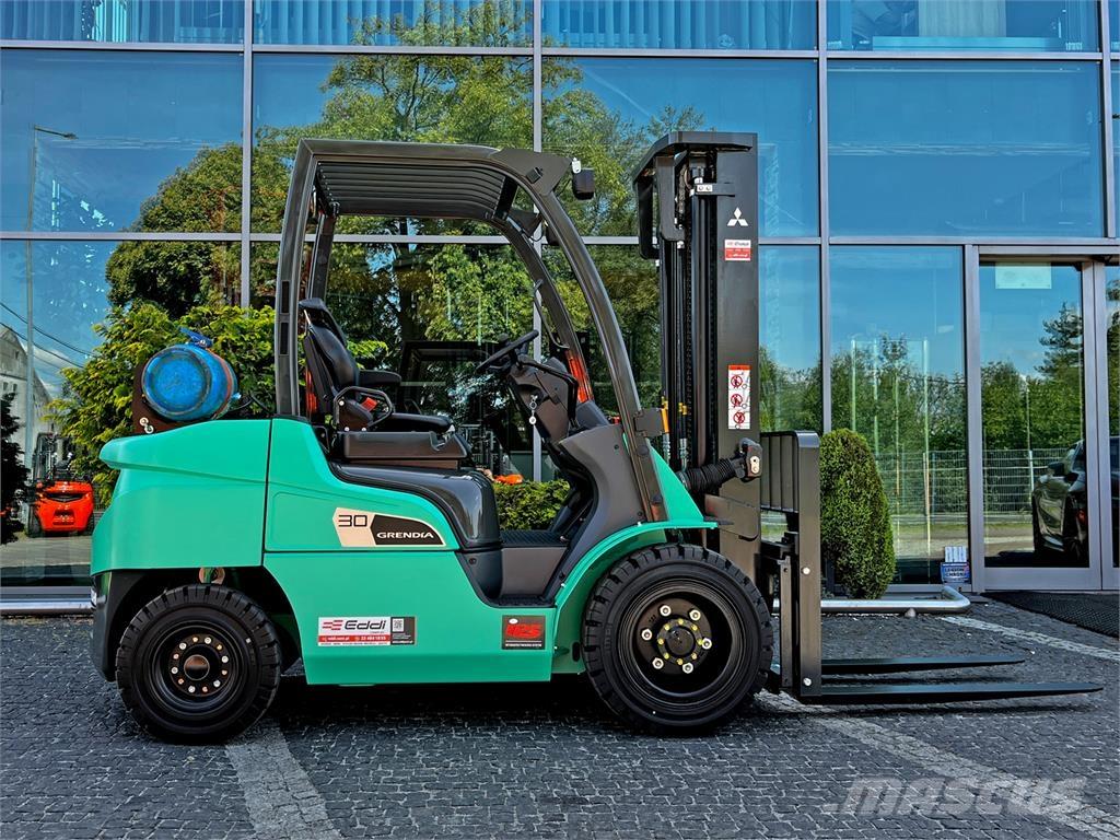 Mitsubishi FG30N شاحنات LPG