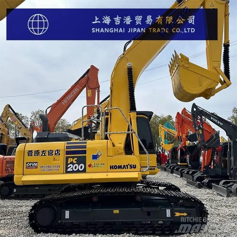 Komatsu PC 200 حفارات زحافة