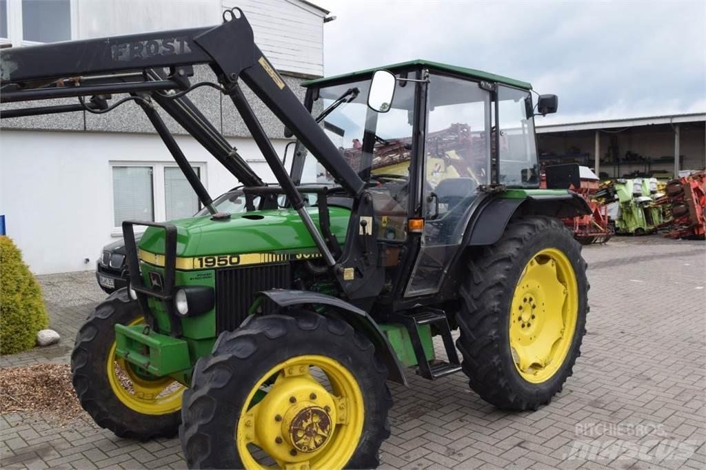 John Deere 1950 الجرارات