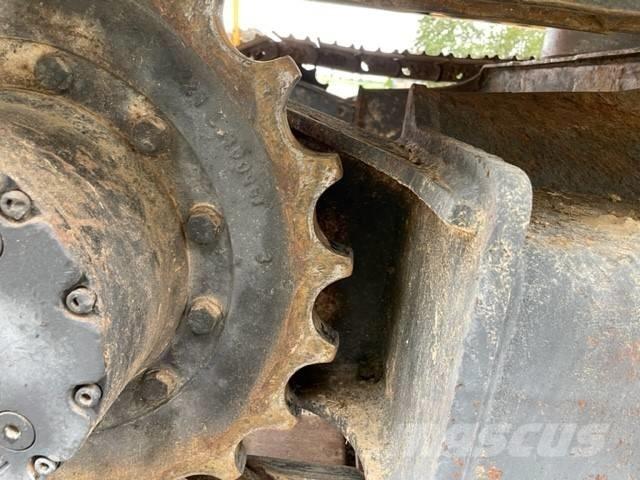 Komatsu PC 60-7 حفارات زحافة