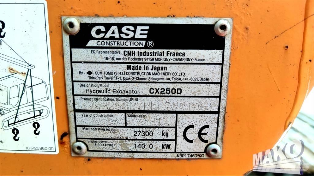 CASE CX 250 D حفارات زحافة